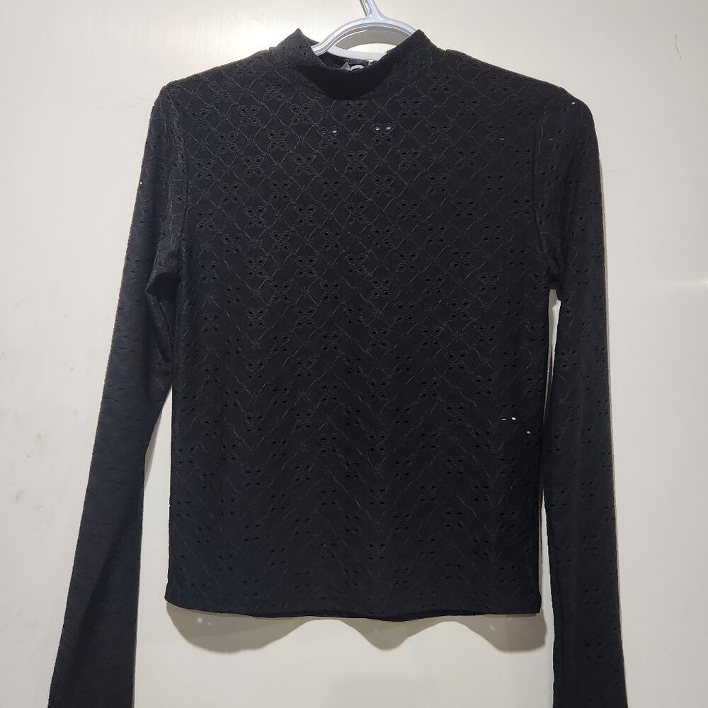 Forever 21 women top , Medium, Black